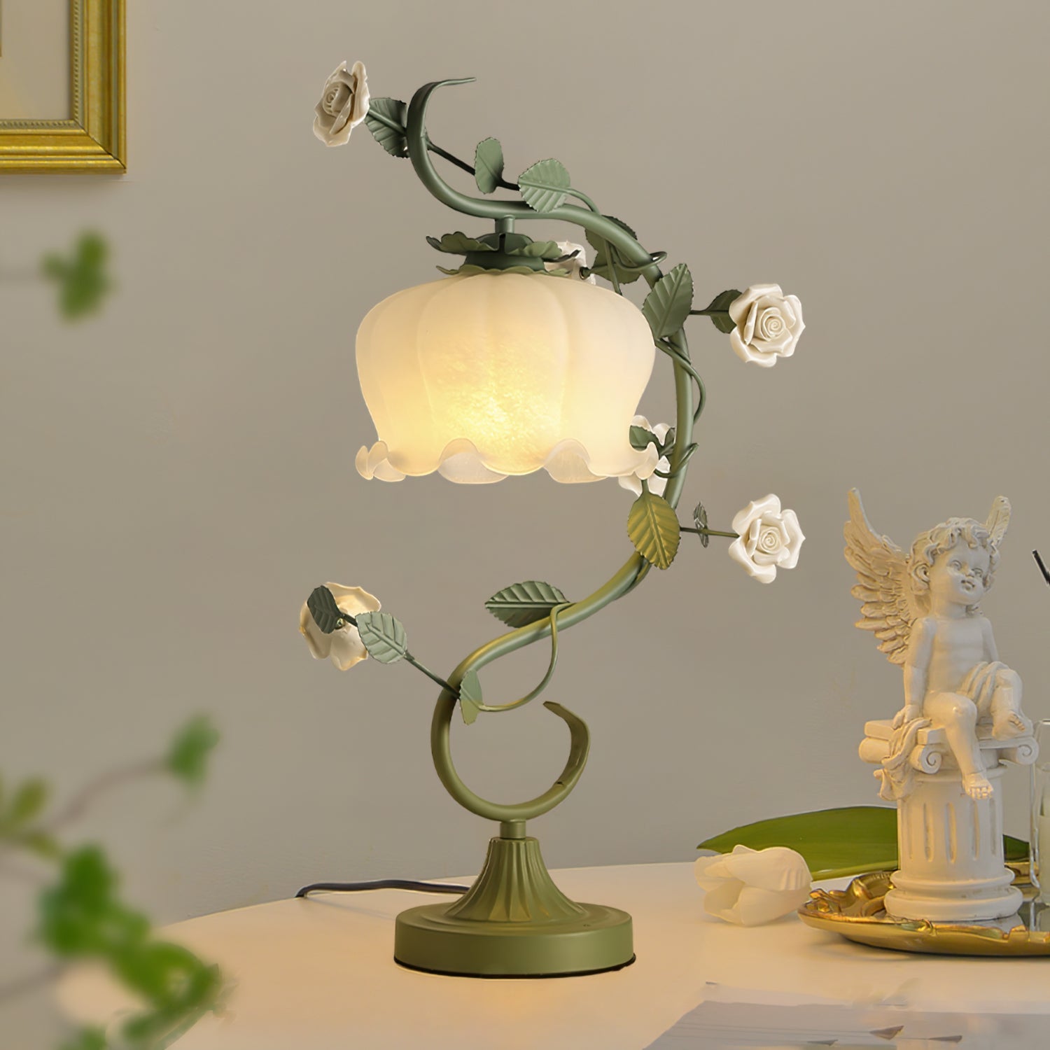 Classic Floral Table Lamp with Metal and Glass Design – 20.9 Height 4
