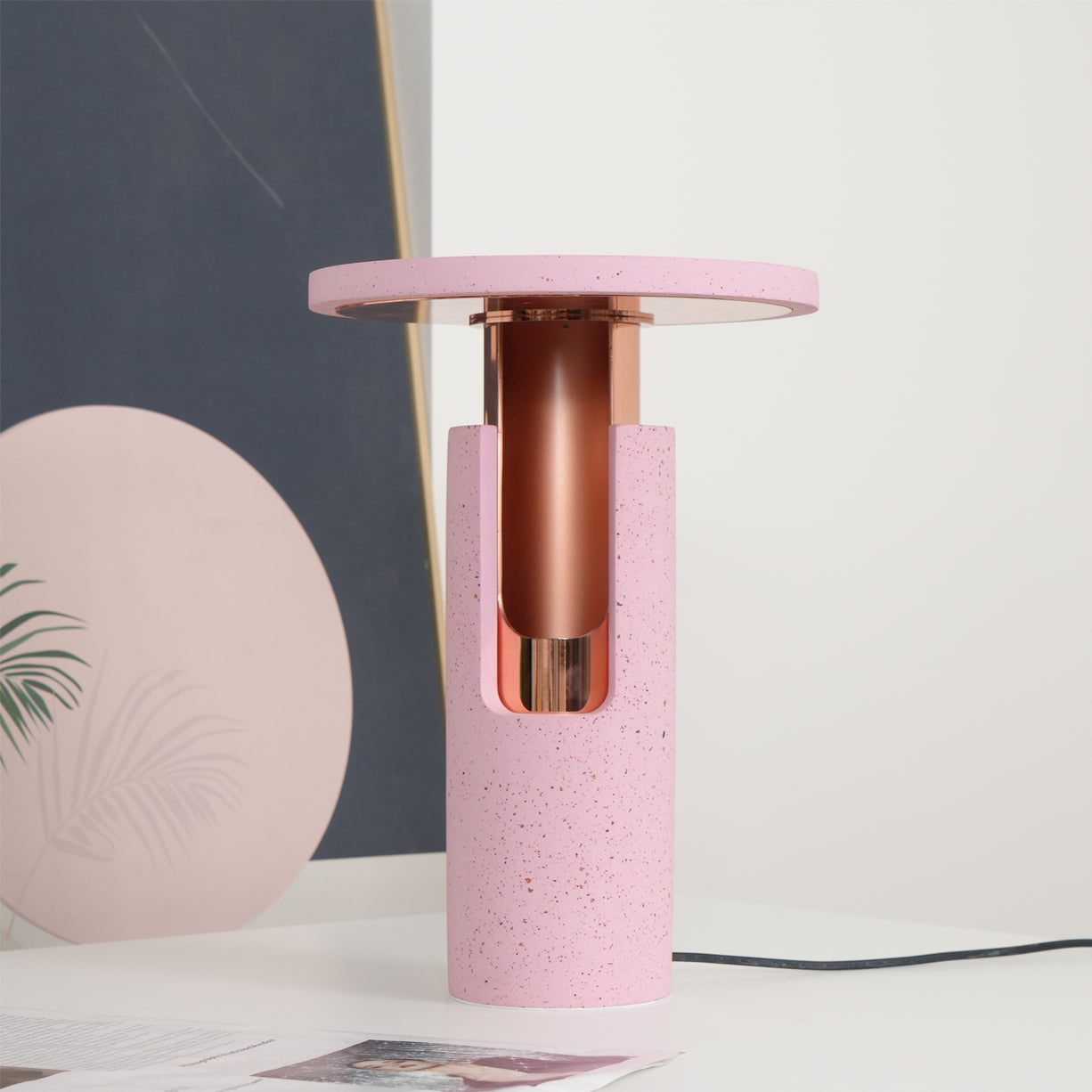 Modern Table Lamp with Terrazzo Base and Pink Finish – 26cm Diameter 5