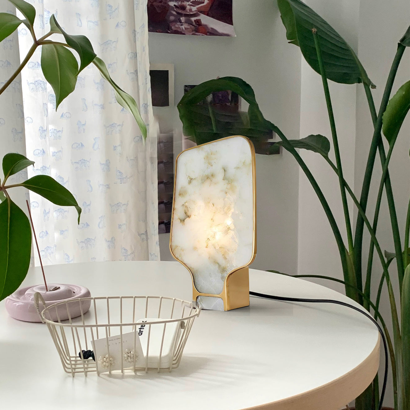 Elegant Alabaster Table Lamp with Intricate Design – 16.9 Height 5