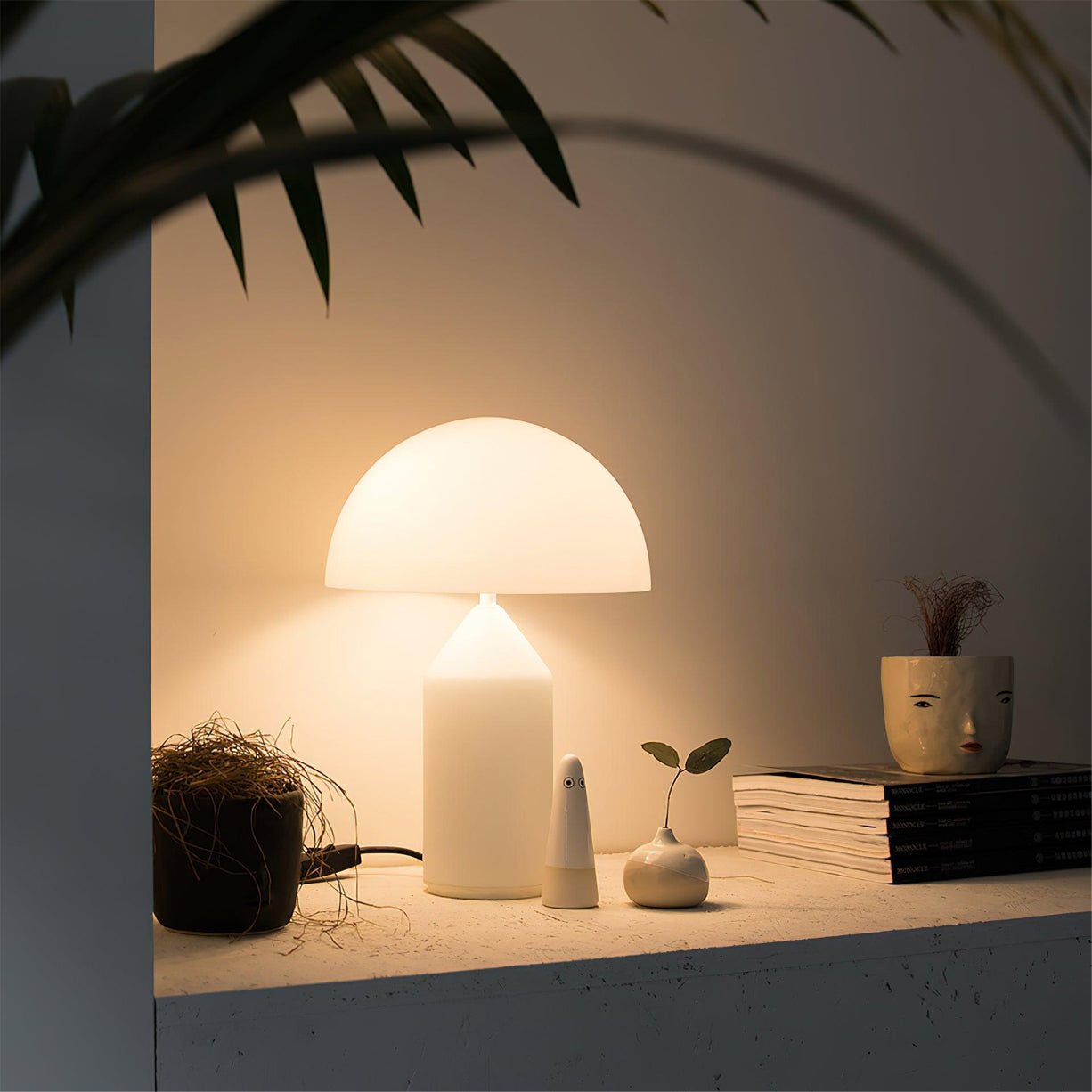 Atollo Glass Table Lamp – Elegant Geometric Design for Home Décor 8