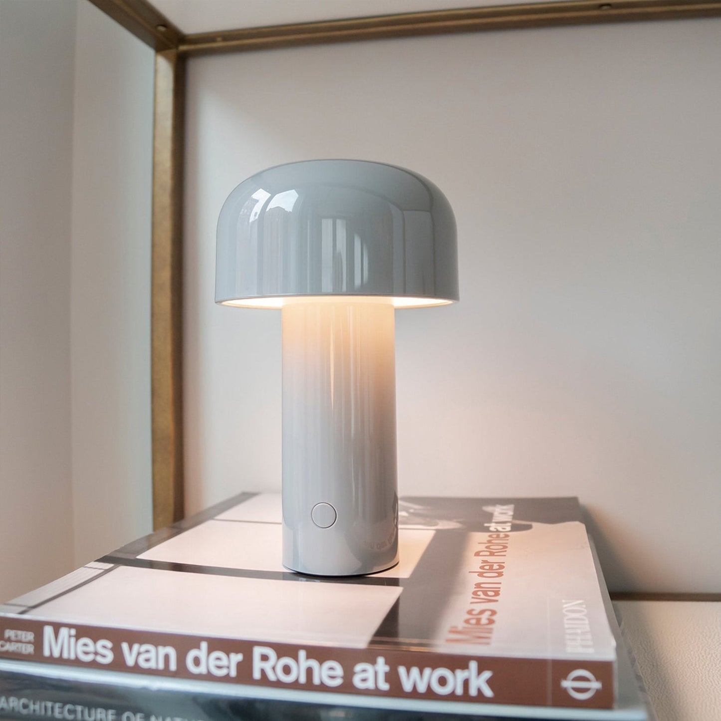 Portable LED Table Lamp with Rechargeable Battery – Modern Touch Control Design 4
