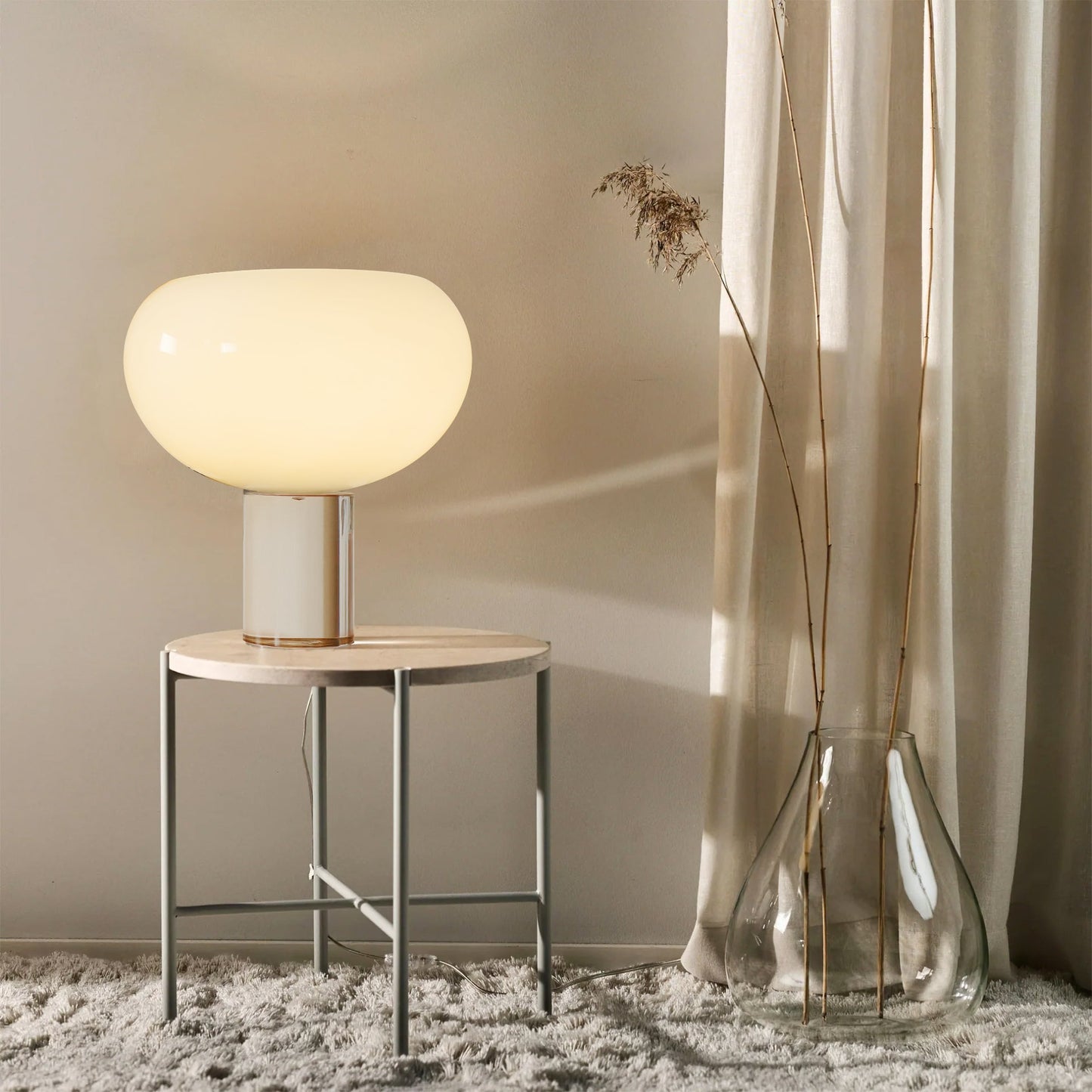 Buds Table Lamp with Warm LED Light – Modern Glass and Acrylic Design 2