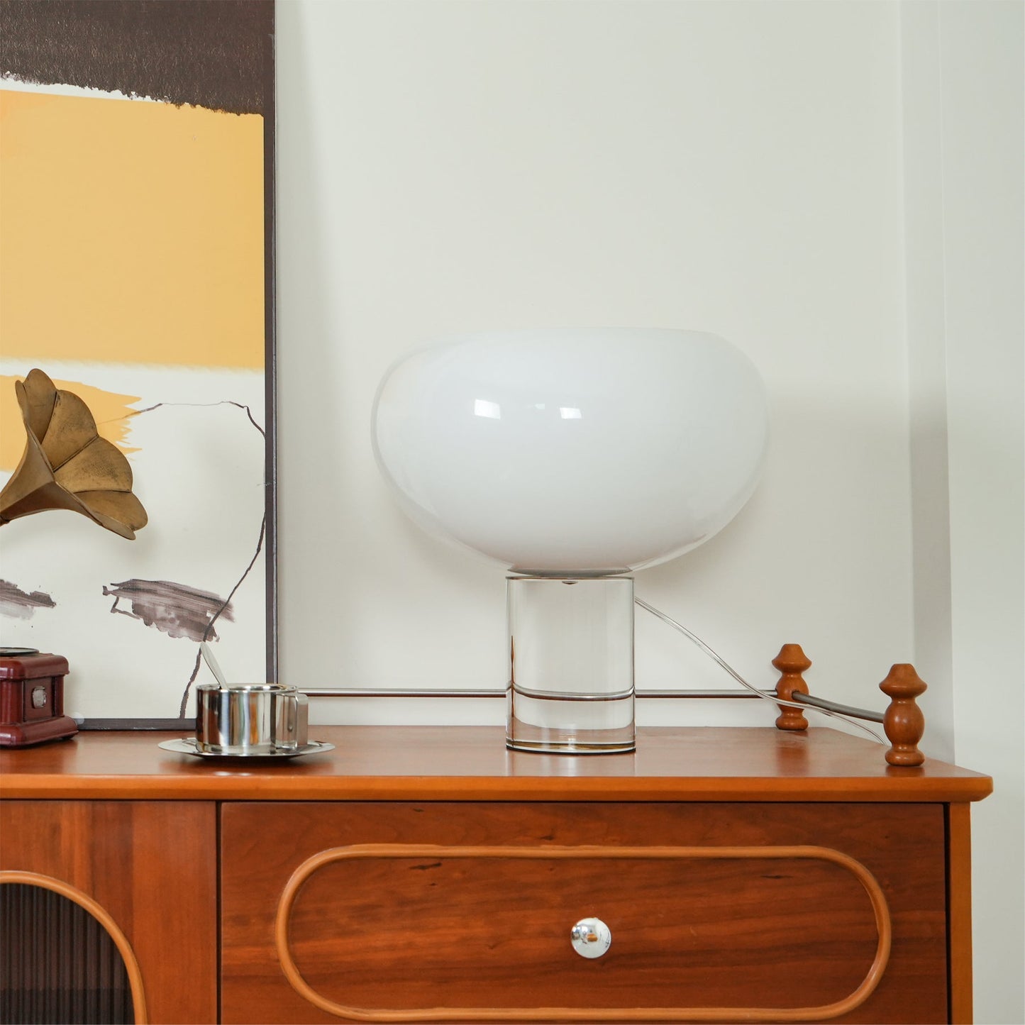 Buds Table Lamp with Warm LED Light – Modern Glass and Acrylic Design 3