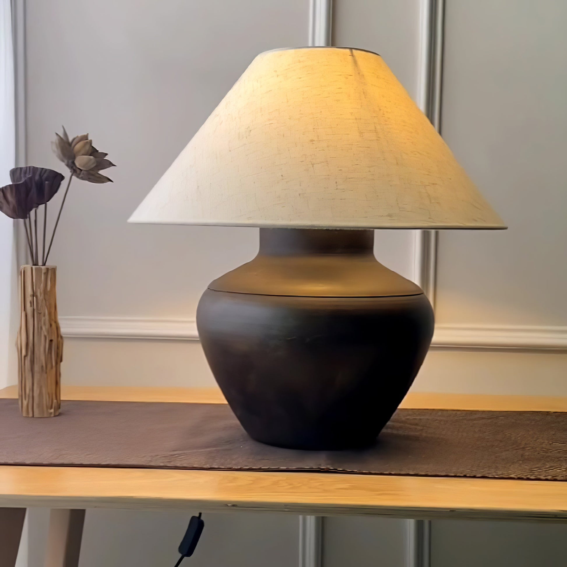 Calabria Ceramic Table Lamp with Grey Linen Shade – 45cm Height 3