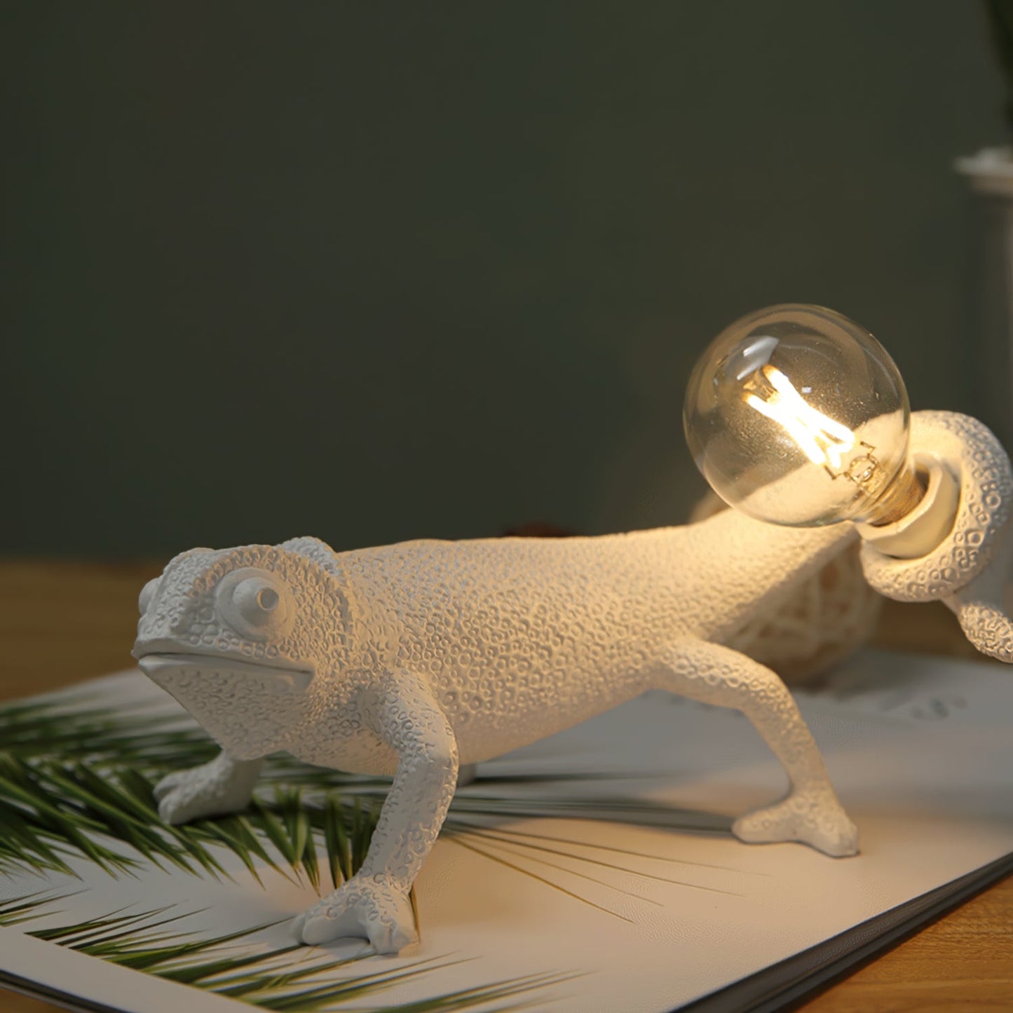 Chameleon Table Lamp - Unique Colorful Resin Design for Bedroom or Living Room 3