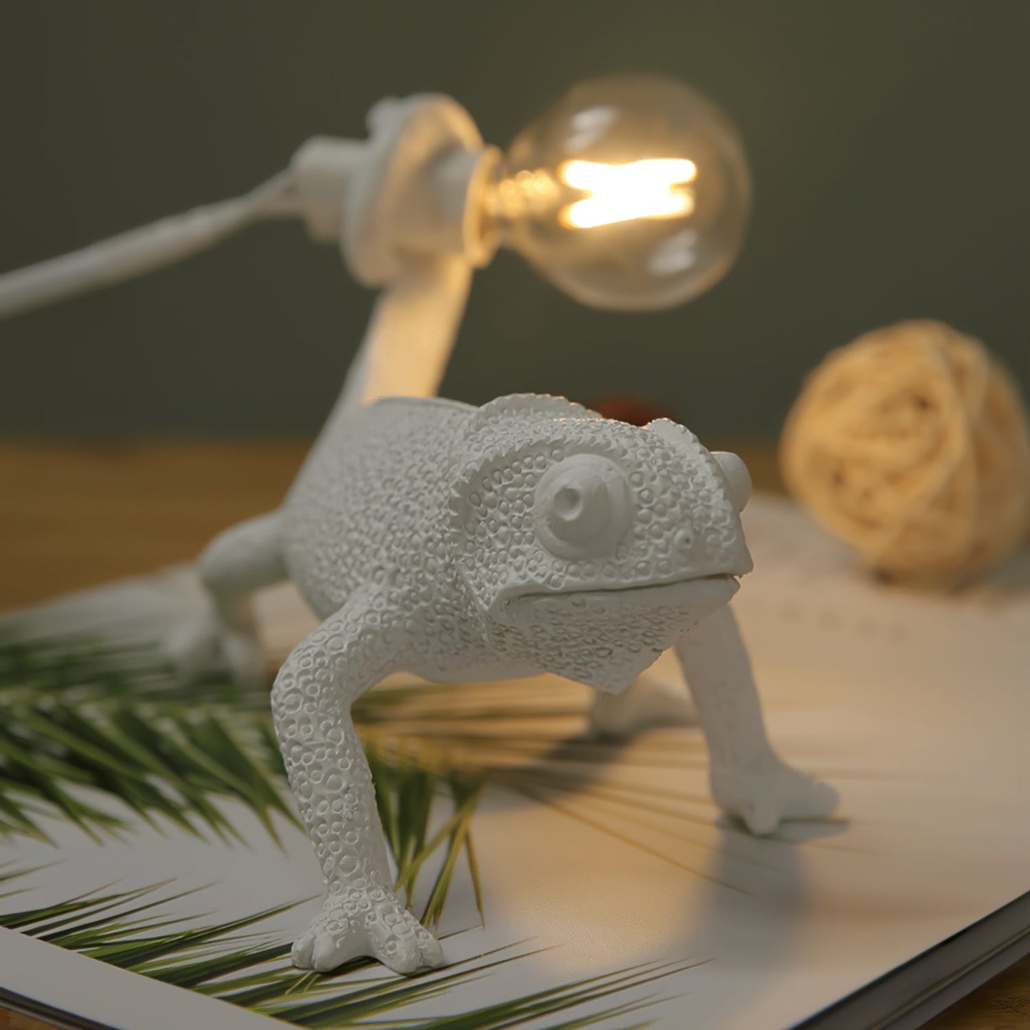 Chameleon Table Lamp - Unique Colorful Resin Design for Bedroom or Living Room 4
