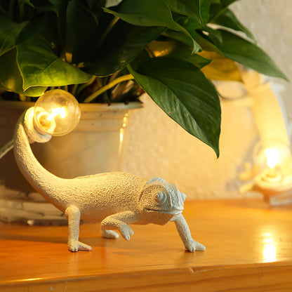 Chameleon Table Lamp - Unique Colorful Resin Design for Bedroom or Living Room 8
