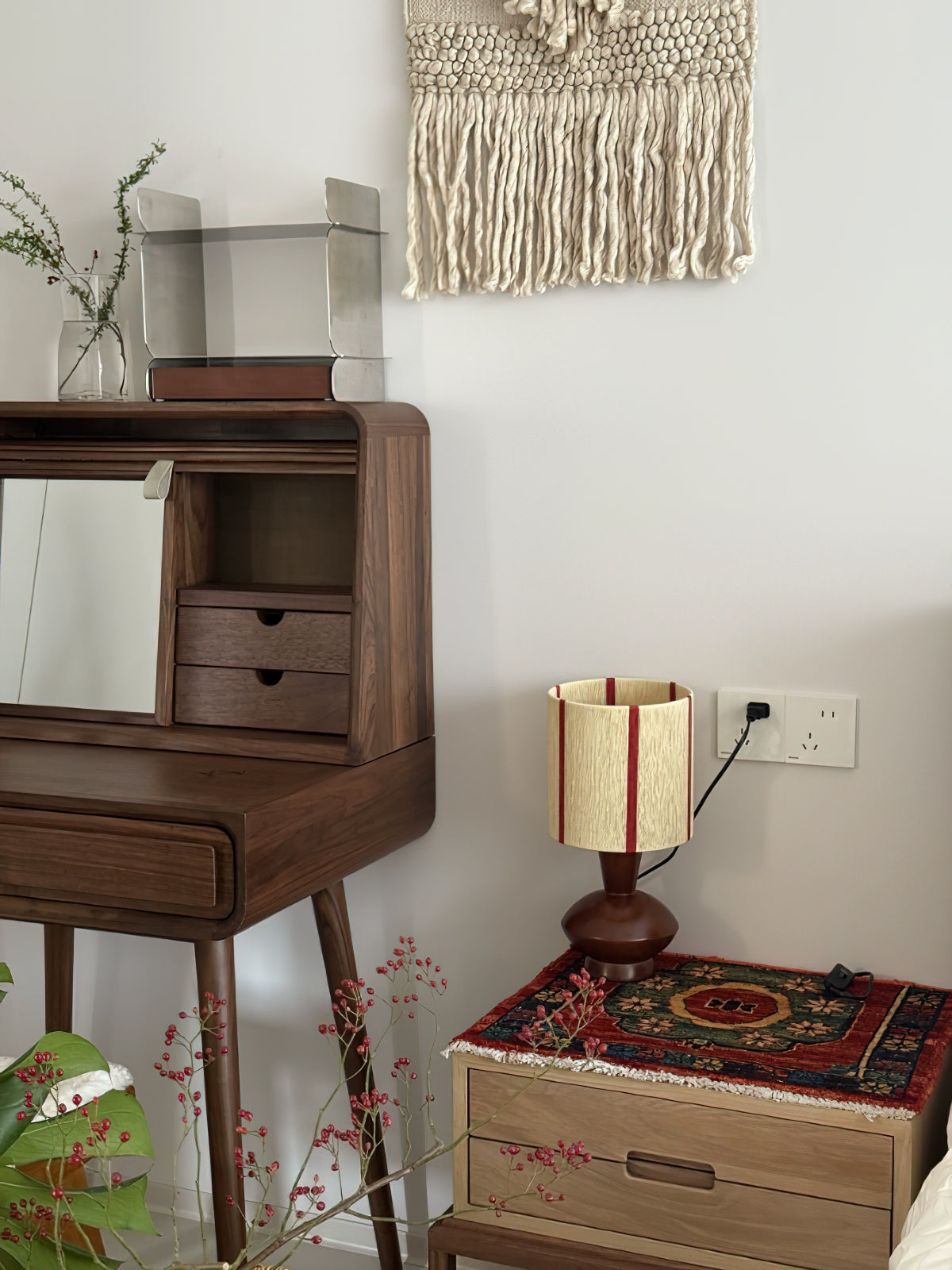 Ernest Table Lamp with Wooden Base and Striped Shade – 18cm Diameter 8