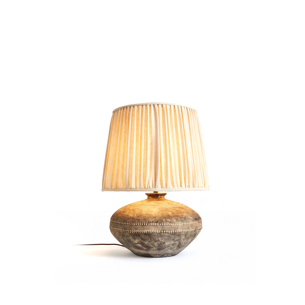 Elegant Ceramic Table Lamp with Linen Shade – 40cm Diameter for Bedroom or Living Room 2