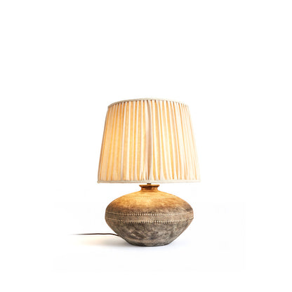 Elegant Ceramic Table Lamp with Linen Shade – 40cm Diameter for Bedroom or Living Room 2