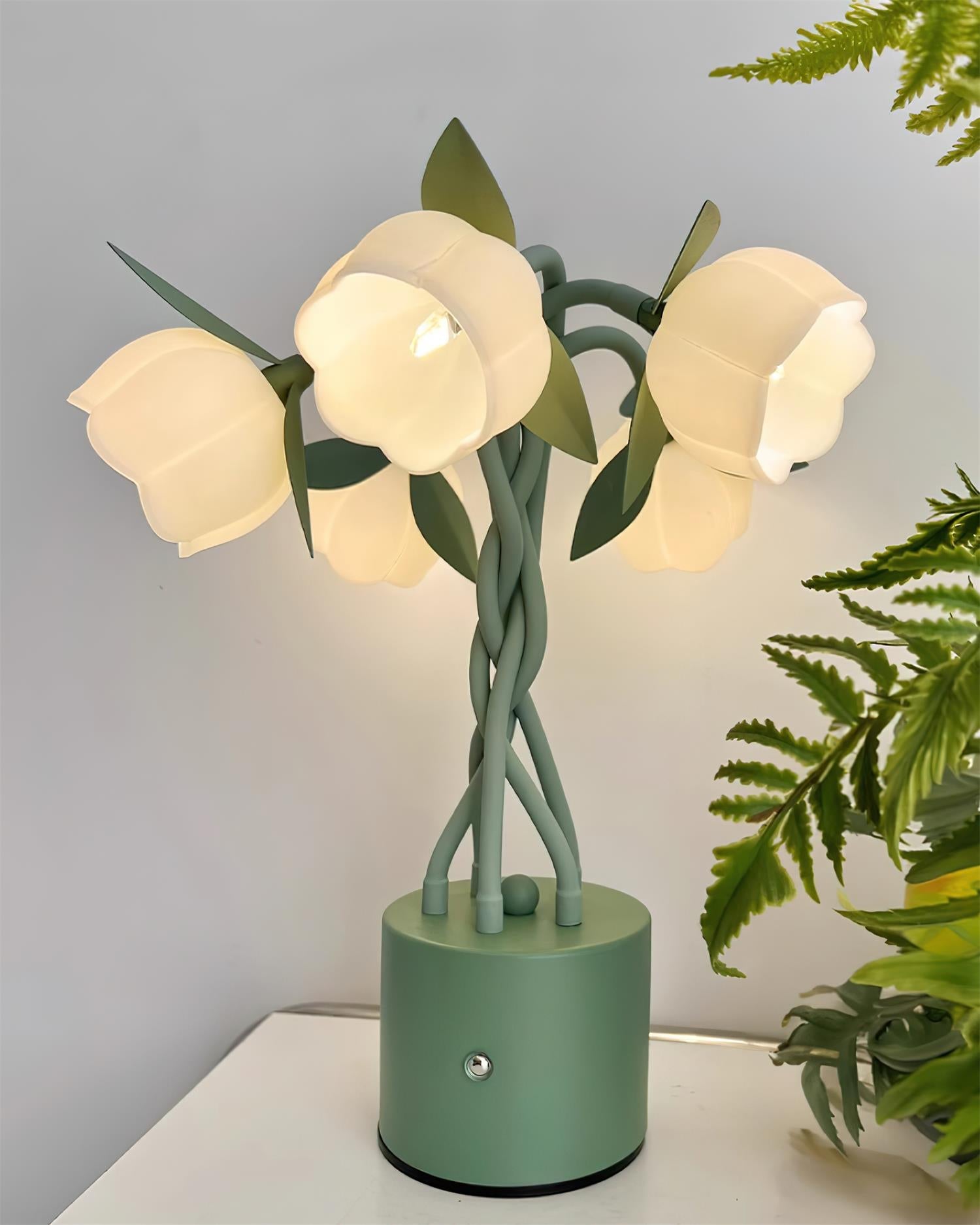 Faira Flower Table Lamp – Elegant Floral Design with Soft Ambient Glow 5