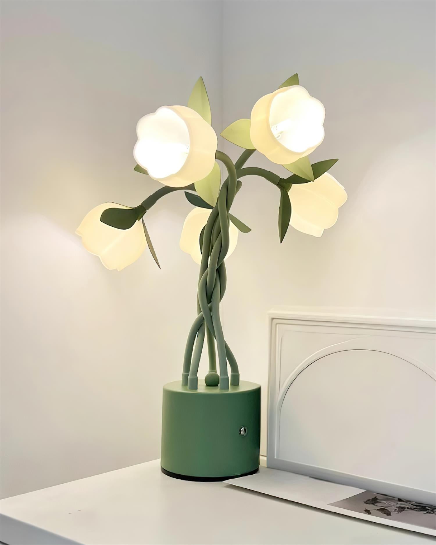 Faira Flower Table Lamp – Elegant Floral Design with Soft Ambient Glow 7