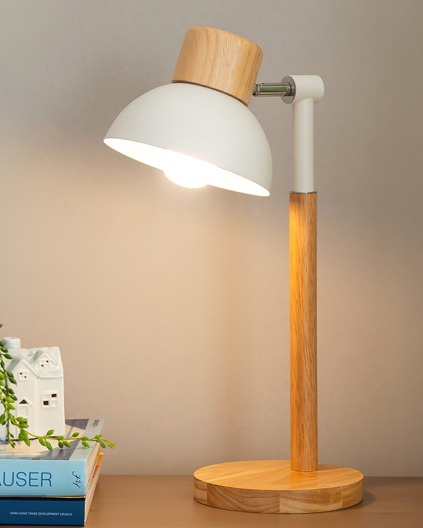 Modern Table Lamp with Wood Accent and Bird Figure – Stylish Bedside or Desk Lamp 7