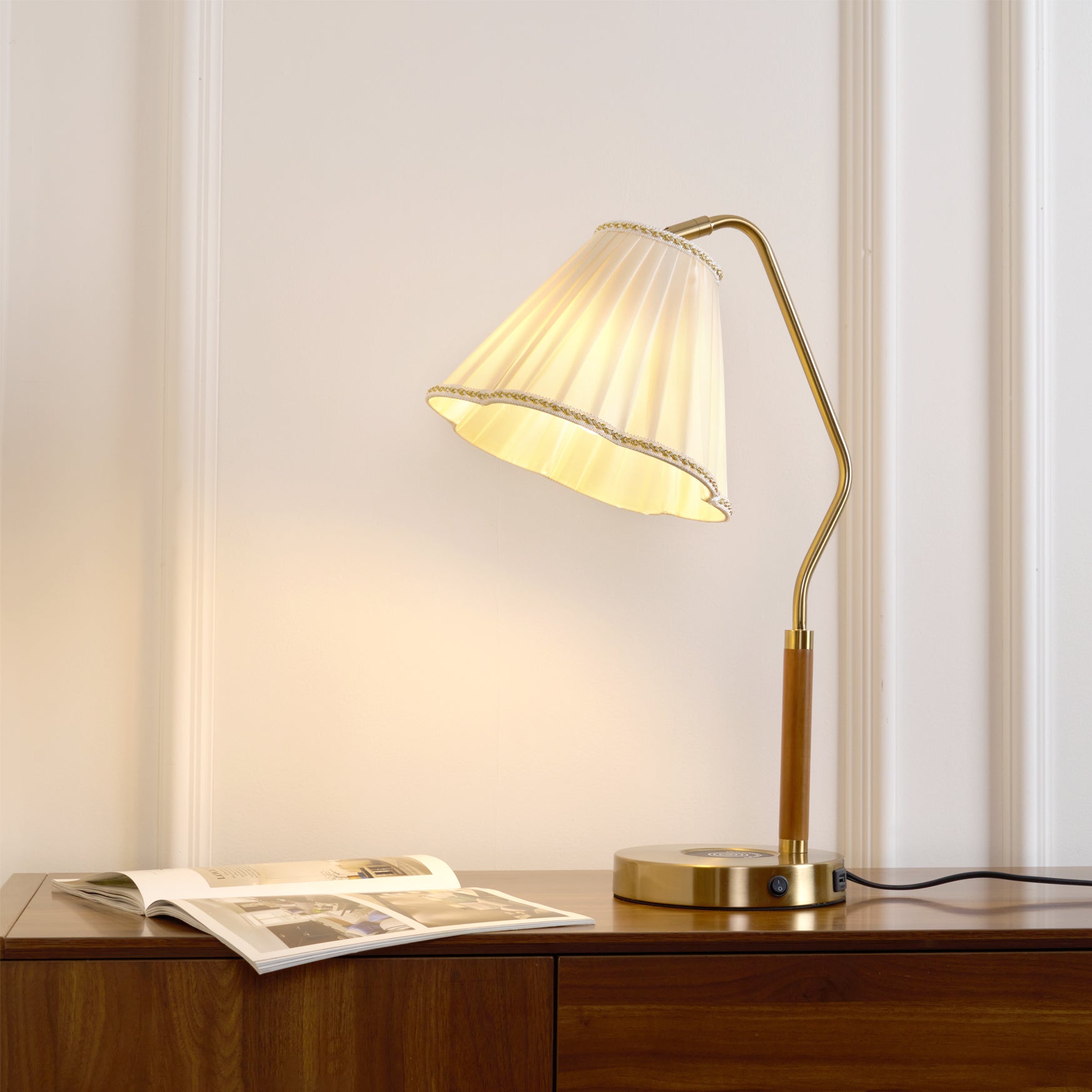 Elegant Fabric Table Lamp with Golden Base – Indoor Lighting Fixture 8