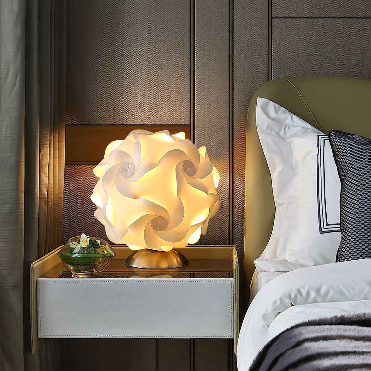 Elegant Flower Table Lamp with LED Bulb – Stylish Indoor Lighting Fixture 4