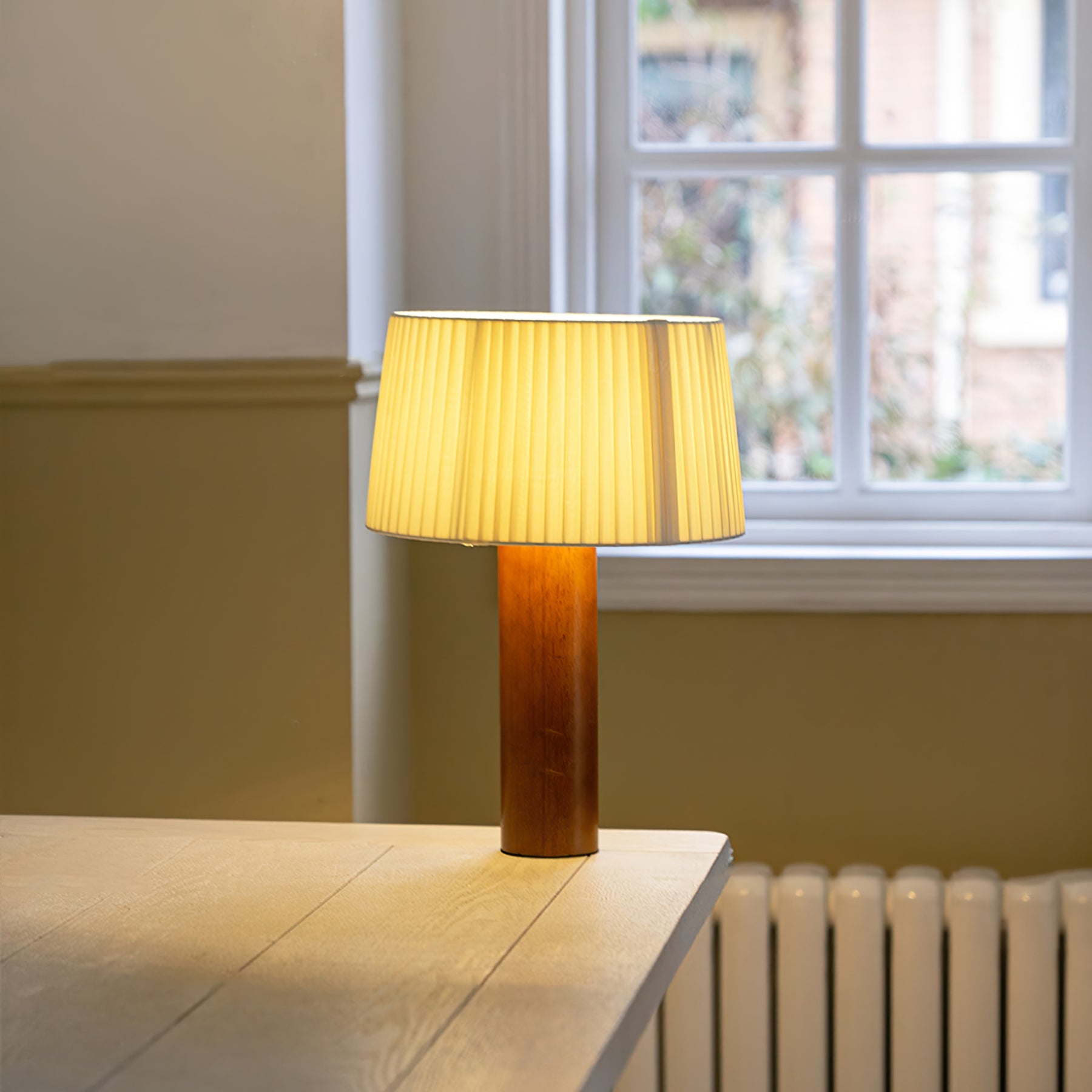 Gallissa Table Lamp with Wooden Base and Fabric Shade – Elegant Indoor Lighting 6