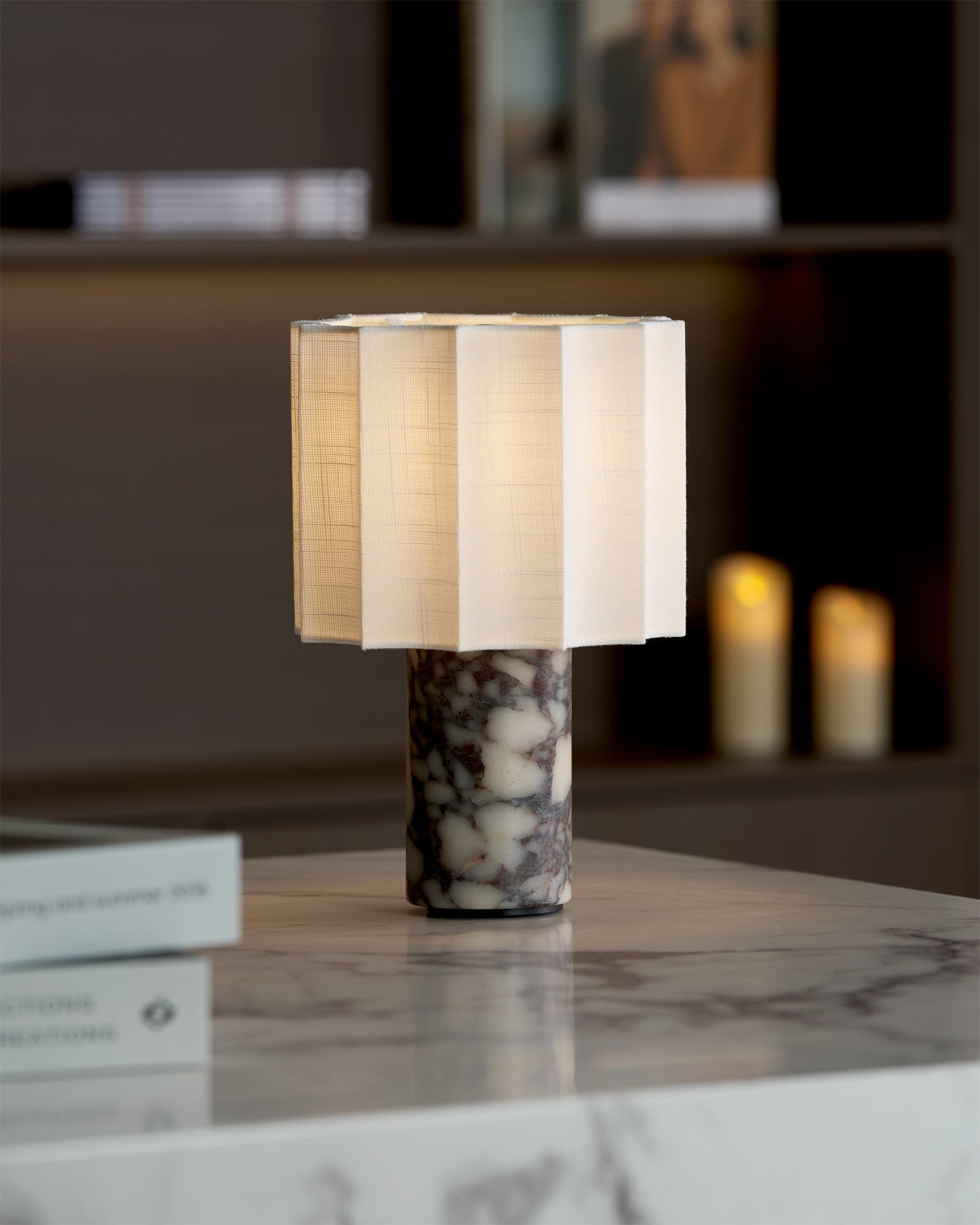 Battery-Powered Table Lamp with Marble Base and Fabric Shade – 19cm Diameter 7