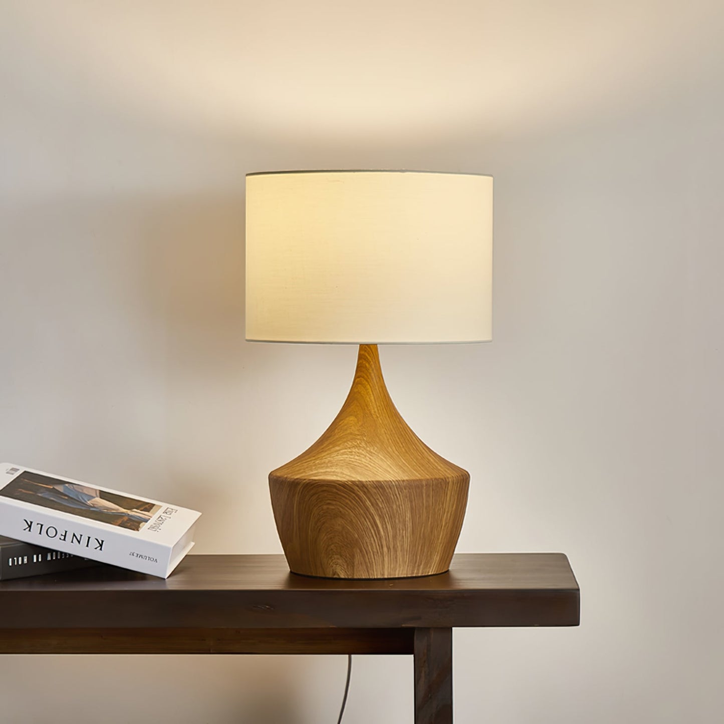 Elegant Table Lamp with Fabric Shade – Modern Design for Bedroom or Living Room 3