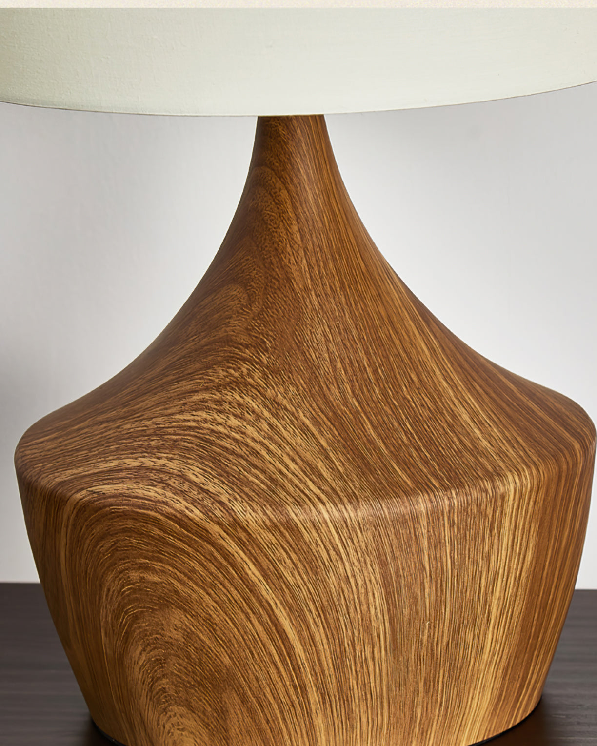 Elegant Table Lamp with Fabric Shade – Modern Design for Bedroom or Living Room 5