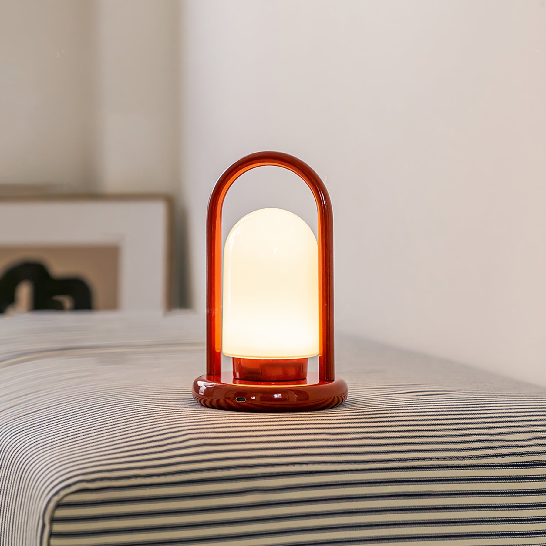 Portable Cordless Table Lamp with Integrated LED Touch Control – Modern Metal & Glass Design 3