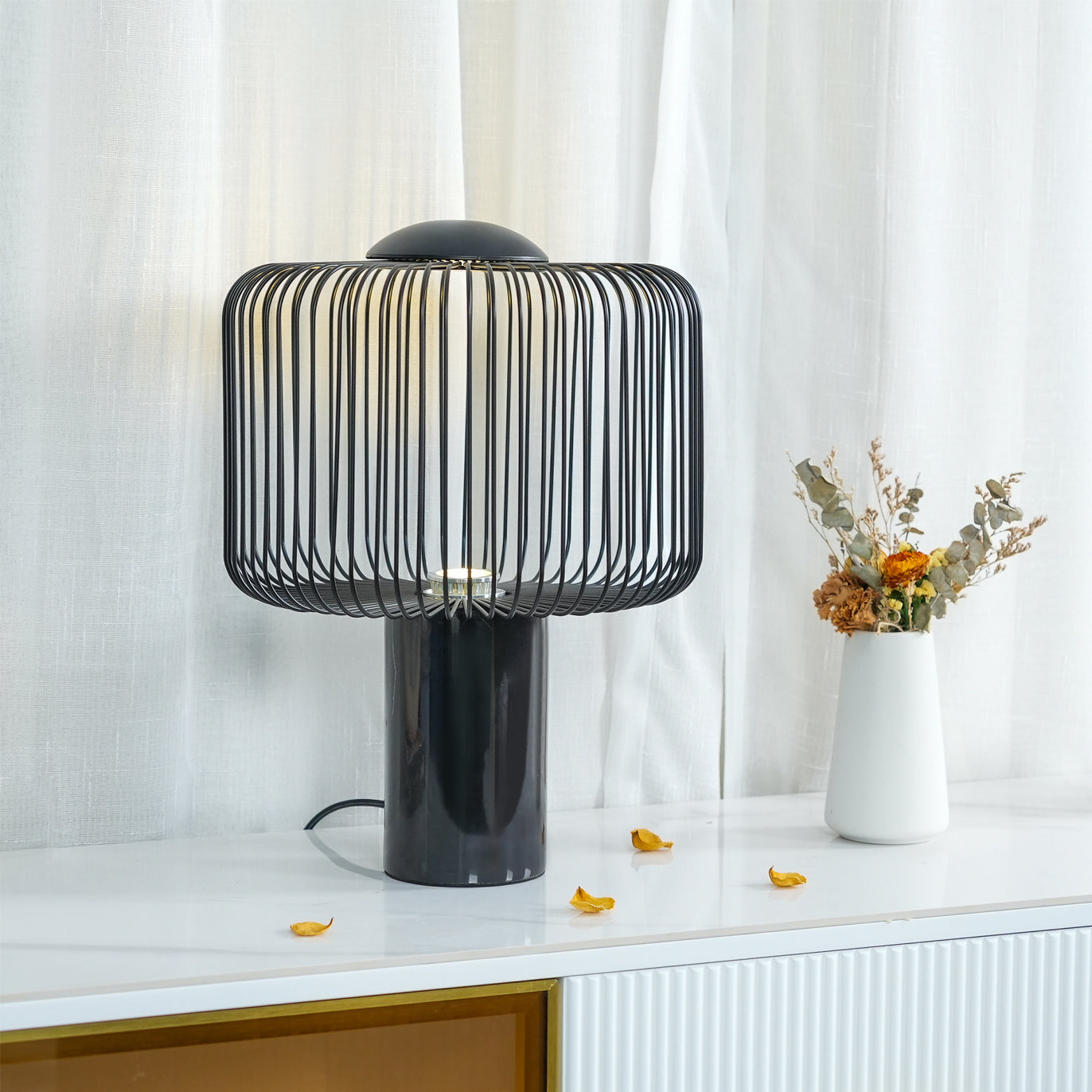 Modern Table Lamp with Black Marble Base and Integrated LED – Chic Home Lighting 8
