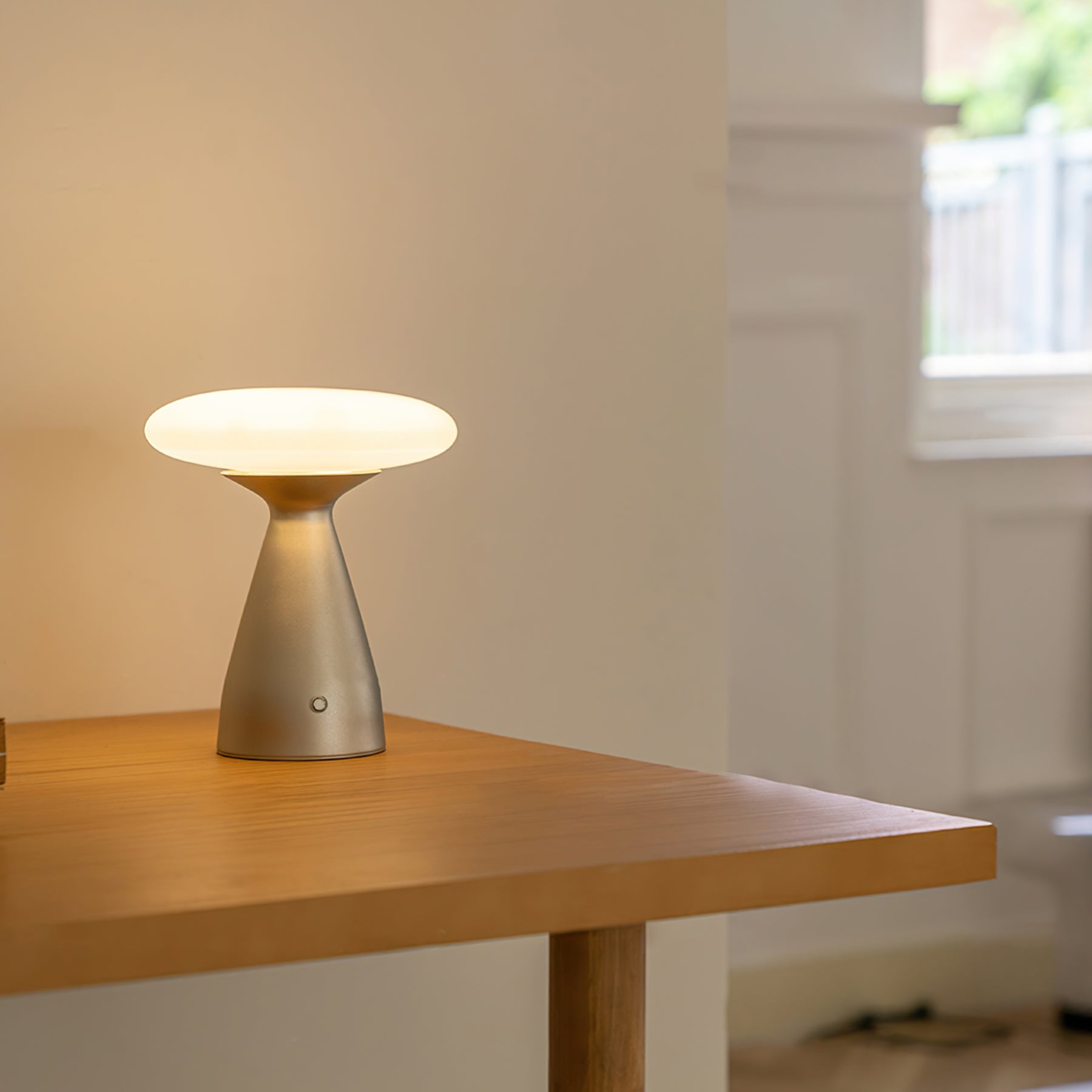 Modern Table Lamp with Glass Shade and Metal Base – 18cm Diameter 8