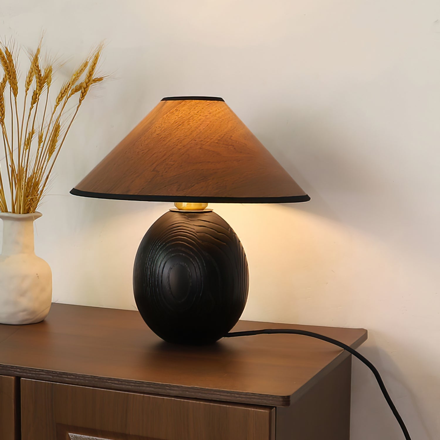 Kodu Table Lamp with Wood Finish and LED Compatibility – Elegant Indoor Lighting 3