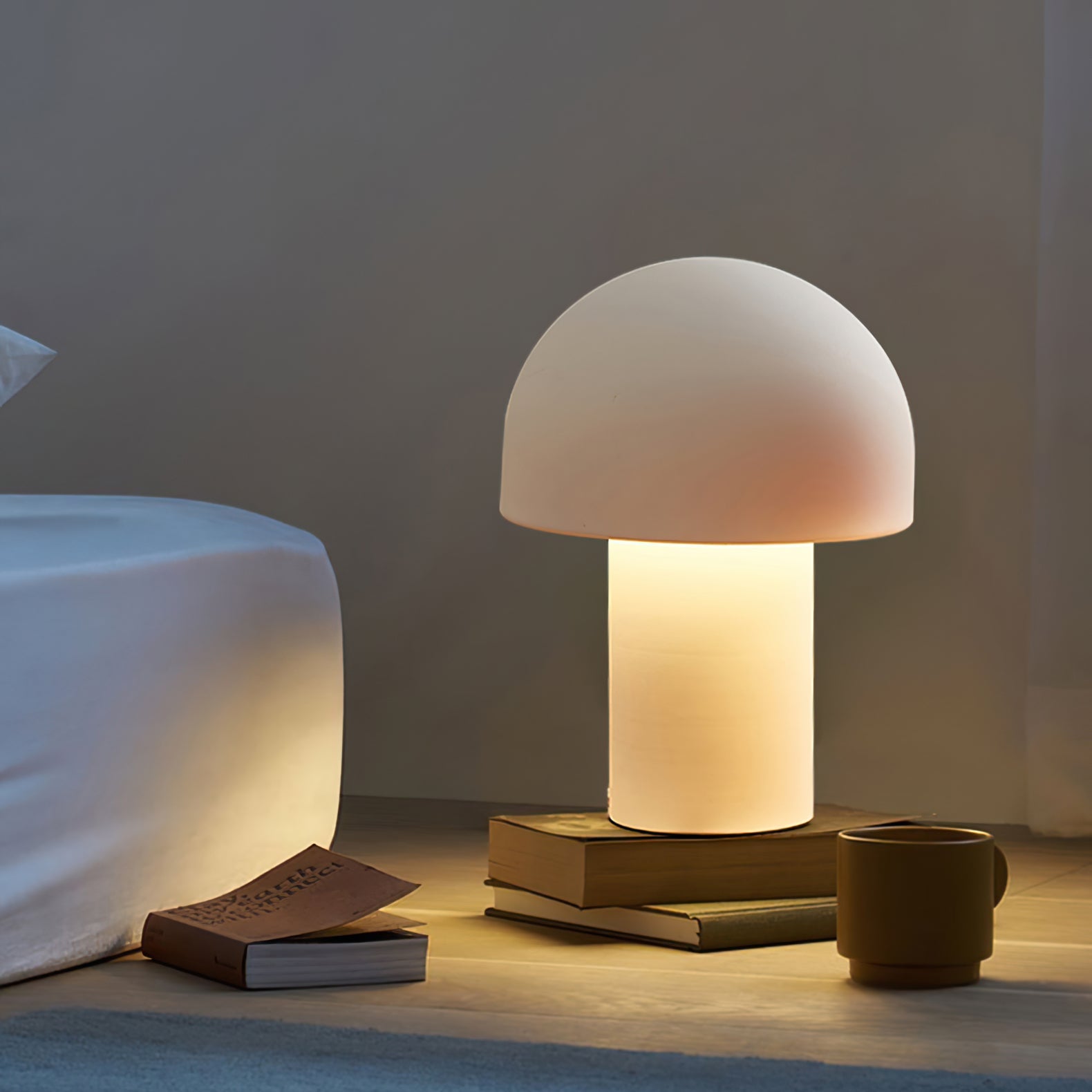 Modern Mushroom-Shaped Table Lamp with Warm Glow – Stylish Bedside or Desk Lamp in White and Orange 7