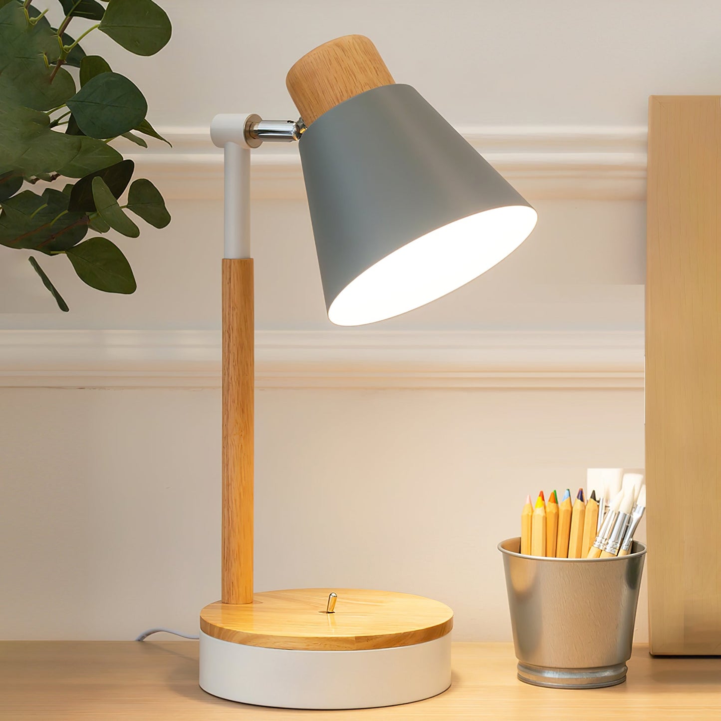 Modern Table Lamp with Wooden Base and Metal Shade – Minimalist Design for Desk or Bedside 3