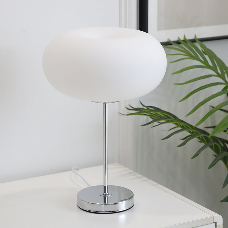 Minimalist Table Lamp with LED Bulb Compatibility – Modern Silver Finish 3