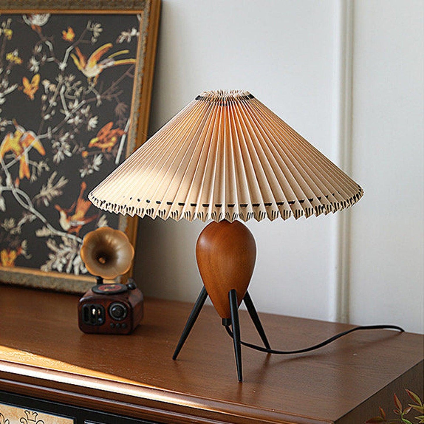 Makie Table Lamp with Wood Base and Pleated Fabric Shade – Modern Tripod Design 7