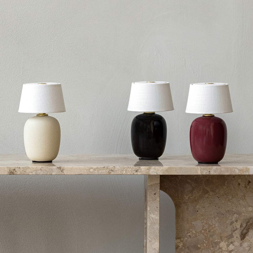 Elegant Table Lamp with Ceramic Base and Fabric Shade – Touch Control LED Bedside Lamp for Living Room and Bedroom 7