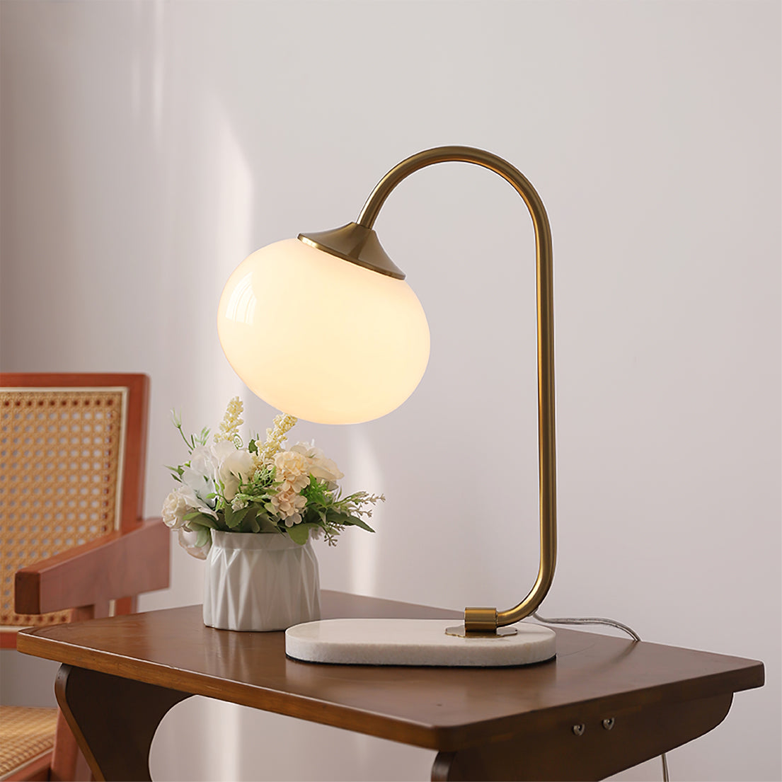 Modern Table Lamp with Pink Glass Shade and Gold Finish – 16.1 Height 3