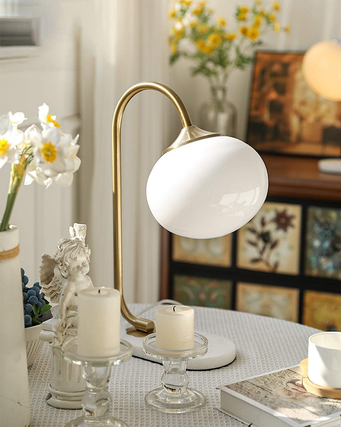 Modern Table Lamp with Pink Glass Shade and Gold Finish – 16.1 Height 5