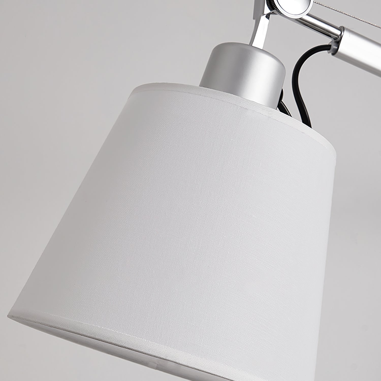 Modern Classic Table Lamp with Adjustable Angle – 65cm Height, Fog Silver Finish 4