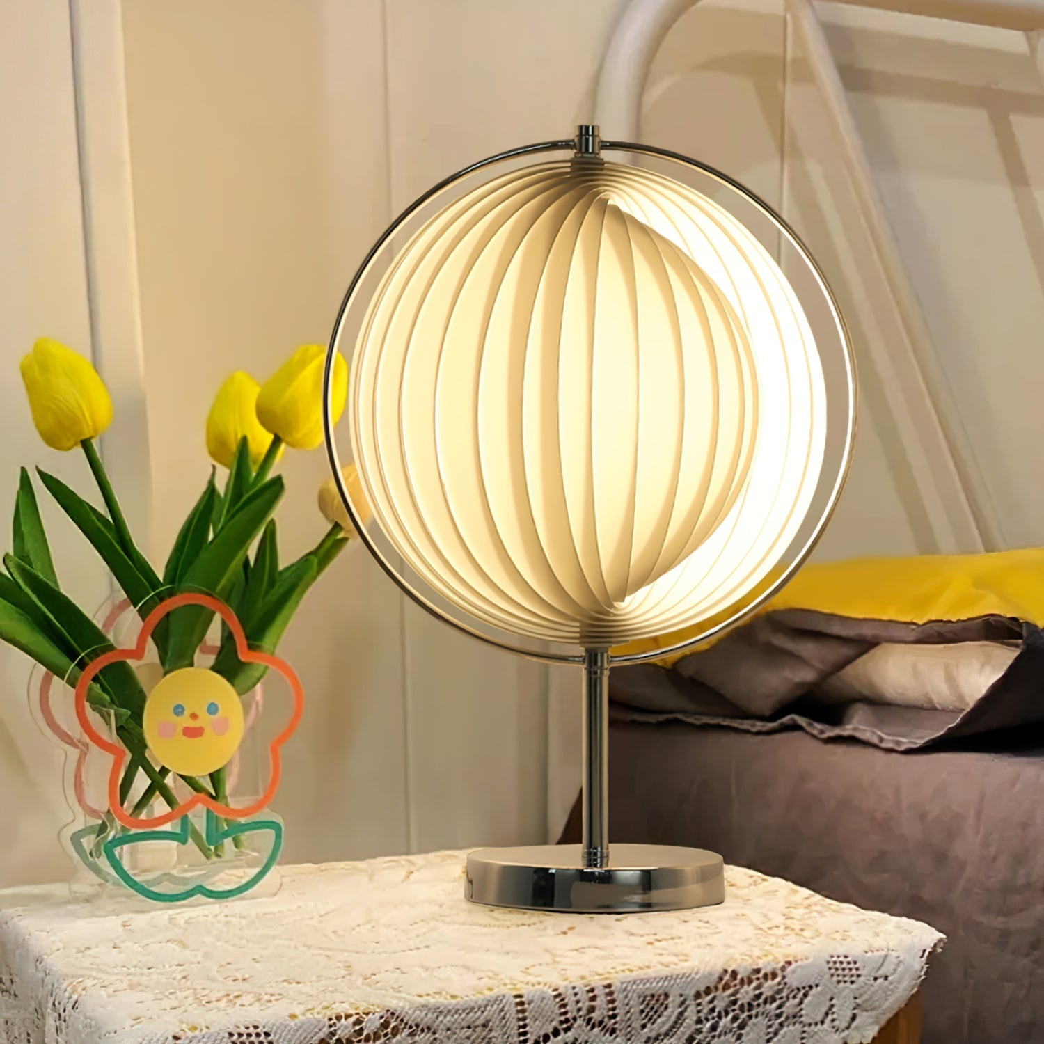 Vintage-Inspired Moon Kare Table Lamp with Rotatable Design – 12.2 Diameter 2