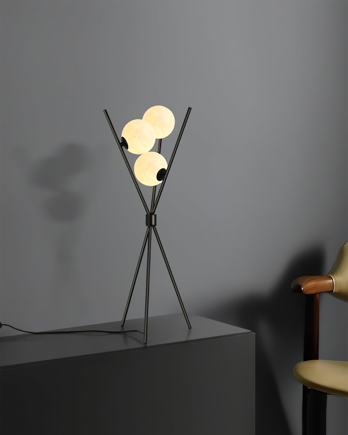 Modern Moon Table Lamp – Stylish LED Light for Indoor Use – Black and White 6