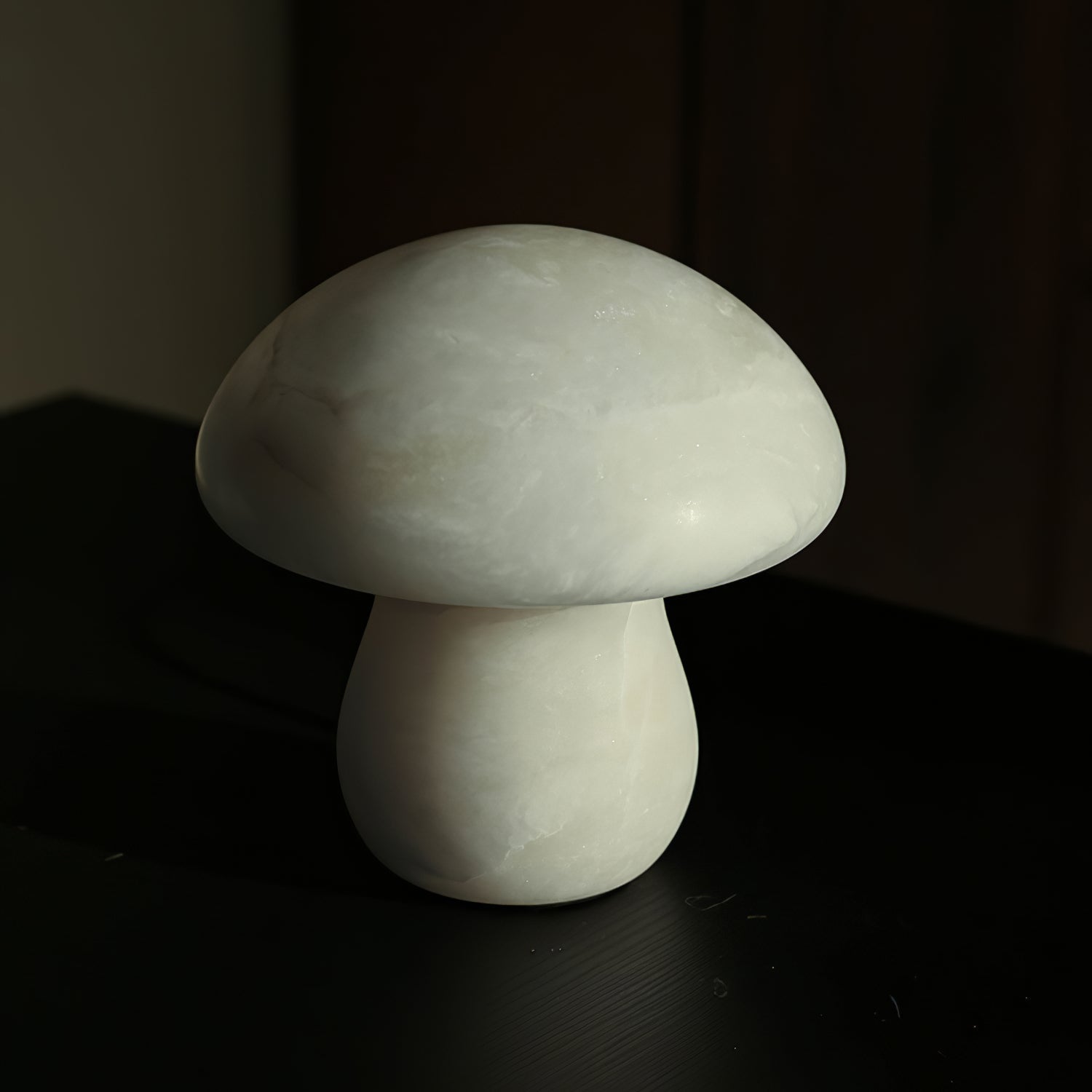 Mushroom Alabaster Table Lamp – Modern Indoor Lighting Fixture with Warm Glow 8