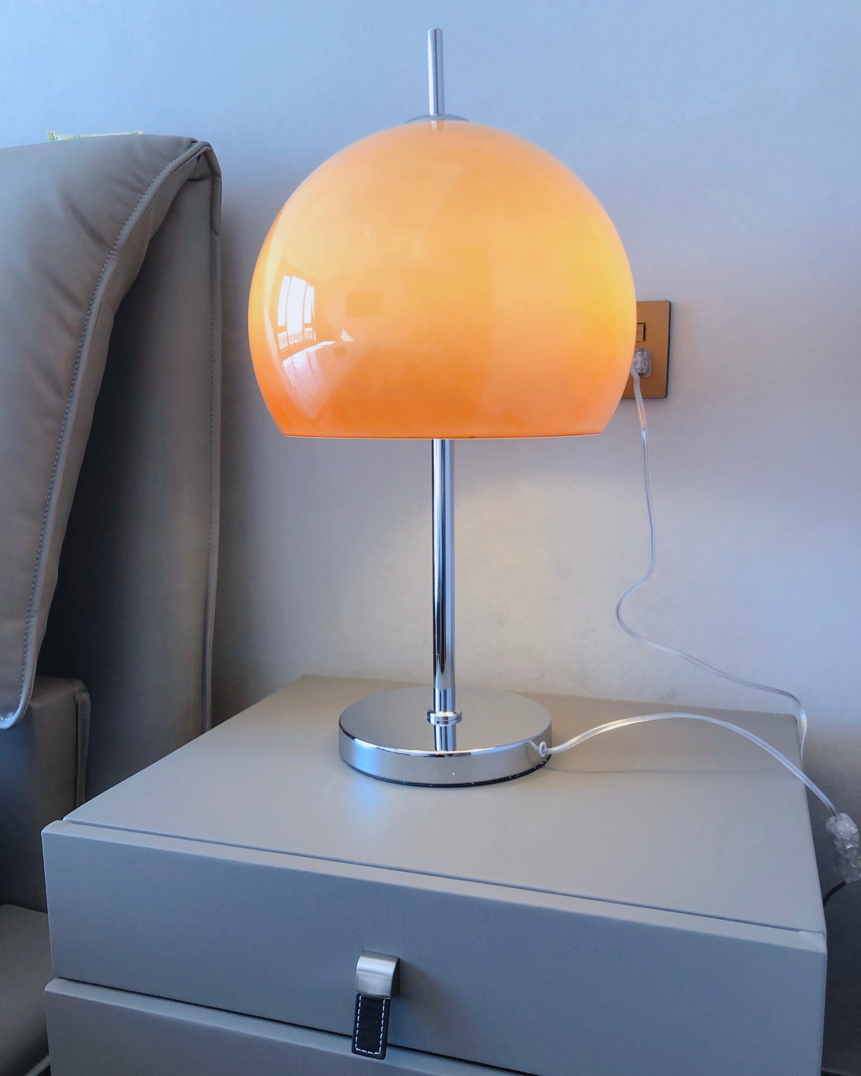 Mushroom Table Lamp with Brown Shade – Stylish Indoor Lighting Fixture 9