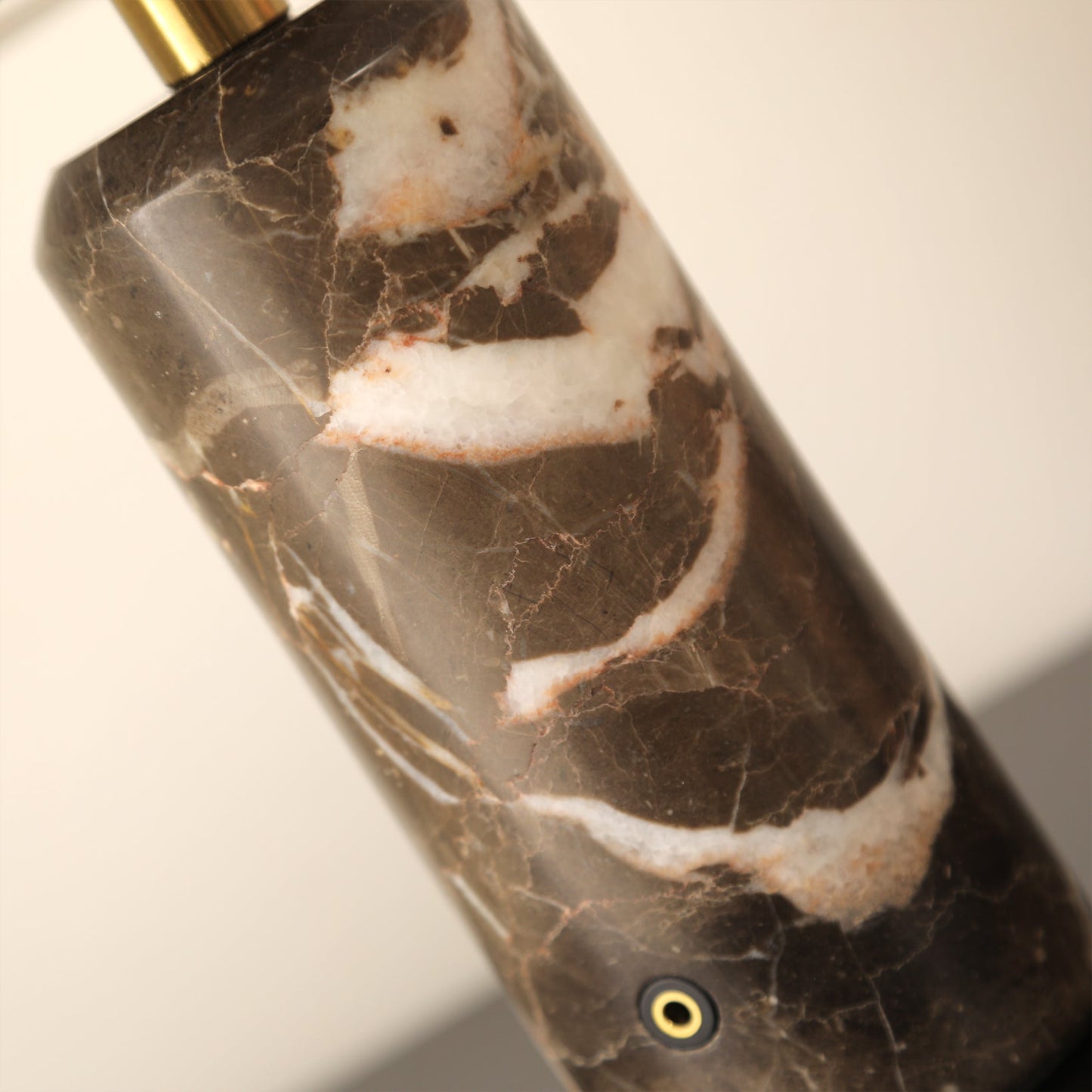 Nico Marble Table Lamp with Adjustable Color Temperatures – Modern Design 9