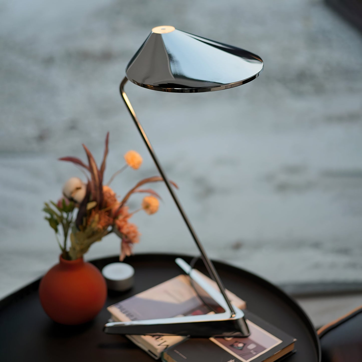 Modern Cone-Shaped Table Lamp with Touch Control – Metal and Acrylic Design for Bedroom or Living Room 2