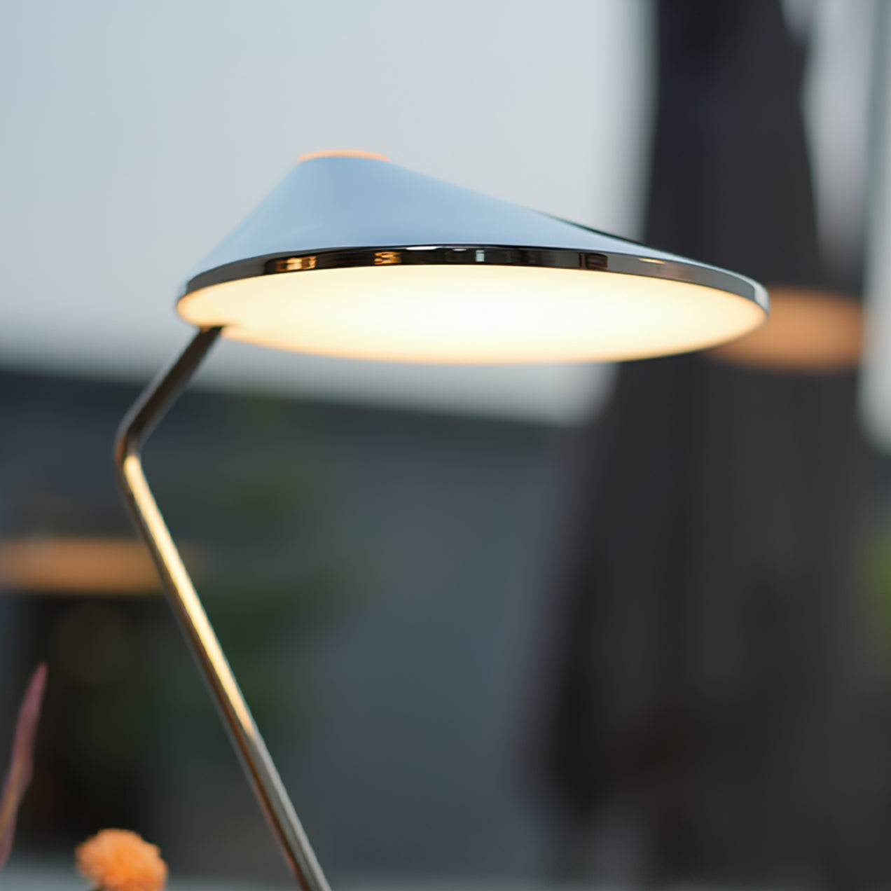 Modern Cone-Shaped Table Lamp with Touch Control – Metal and Acrylic Design for Bedroom or Living Room 7