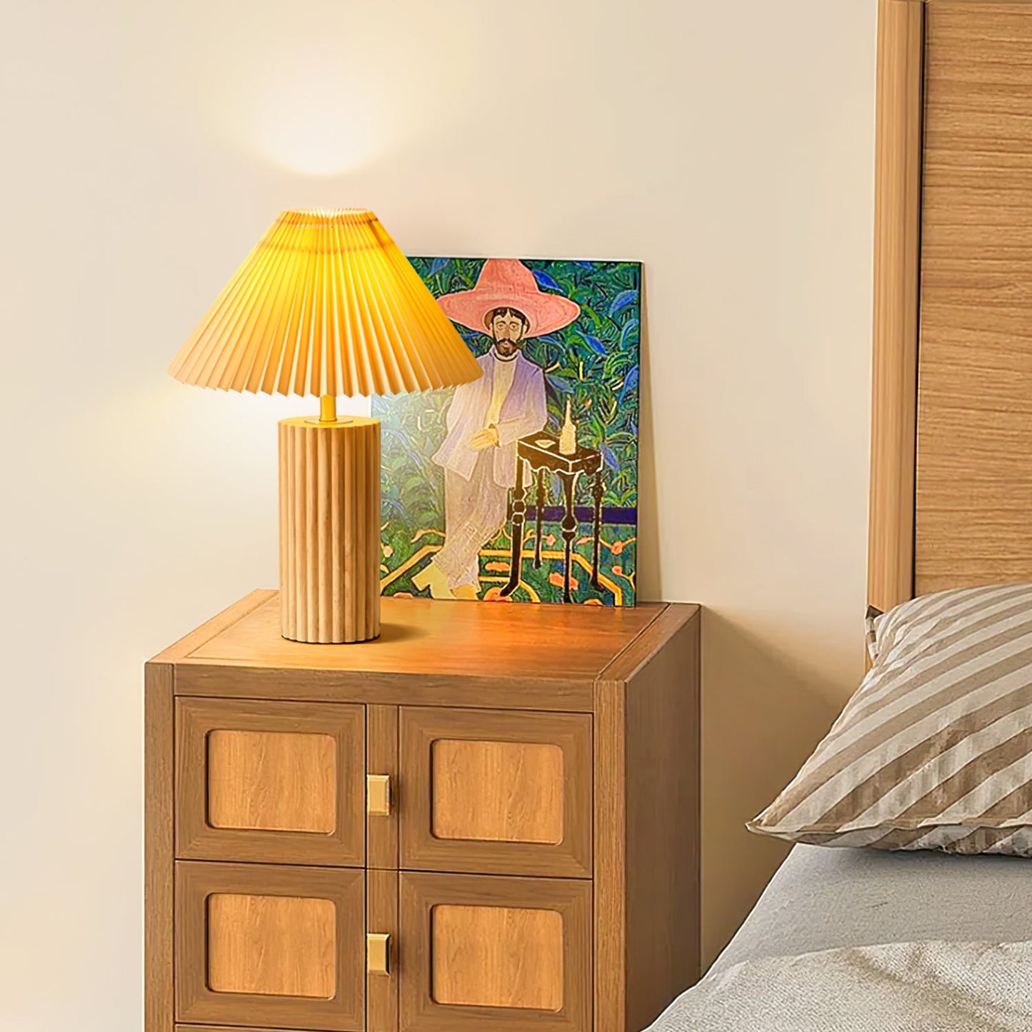Elegant Nora Table Lamp with Wooden Base and Modern Design – 35cm Diameter 3