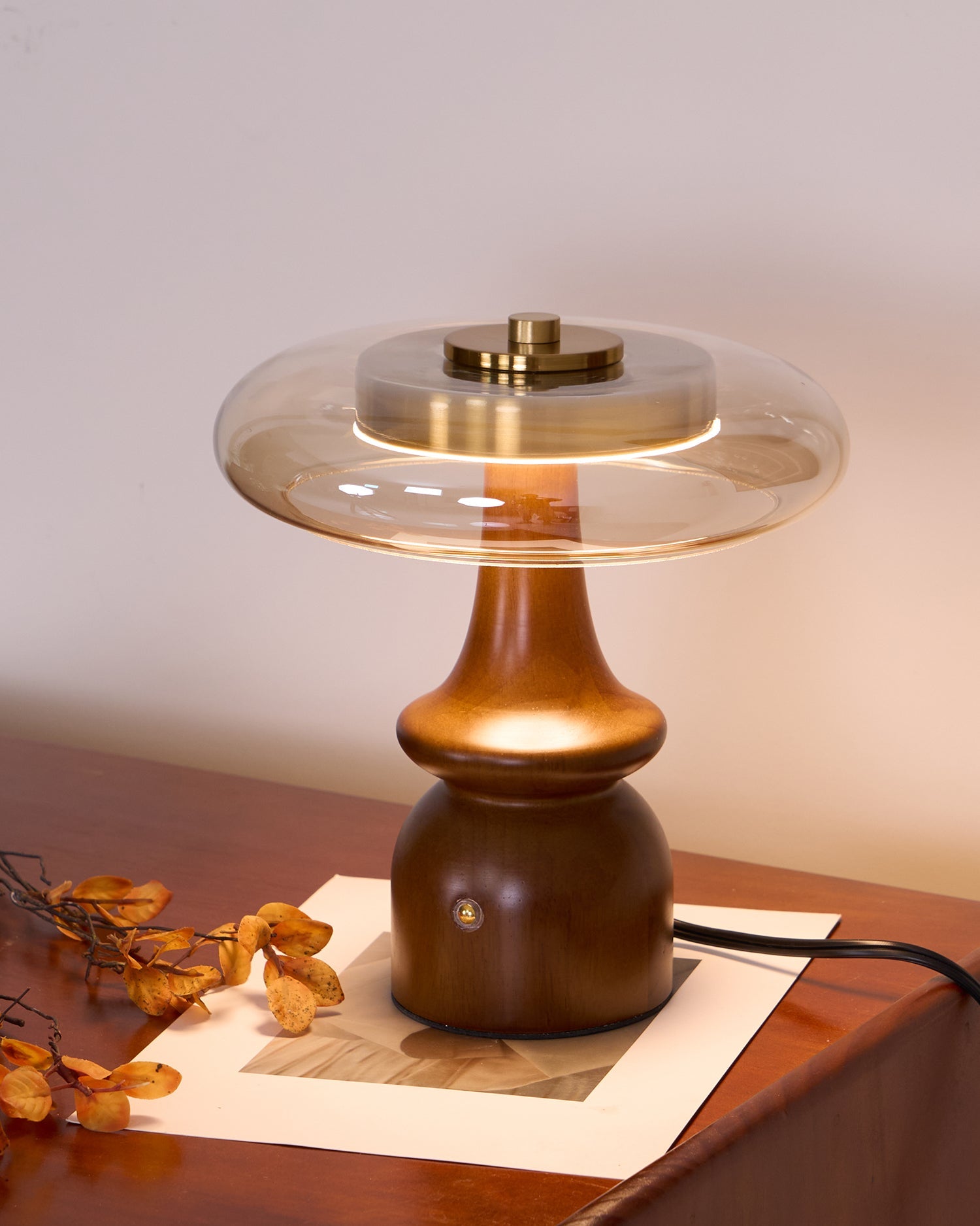 Modern Table Lamp with Adjustable Color Temperatures – Elegant Brown Finish for Bedroom or Living Room 8