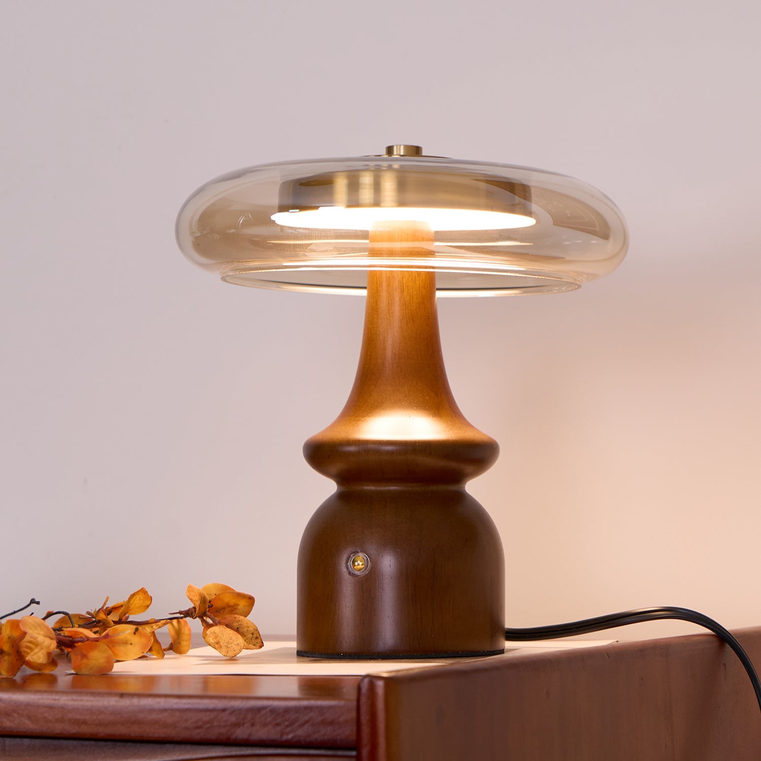 Modern Table Lamp with Adjustable Color Temperatures – Elegant Brown Finish for Bedroom or Living Room 9