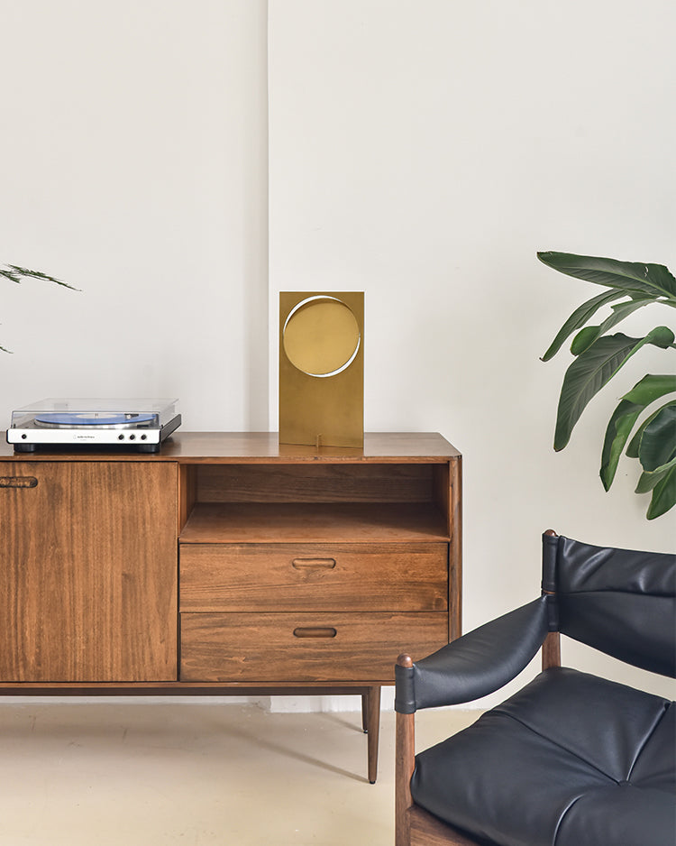 Modern Table Lamp with Integrated LED – Minimalist Design in Gray Black 7