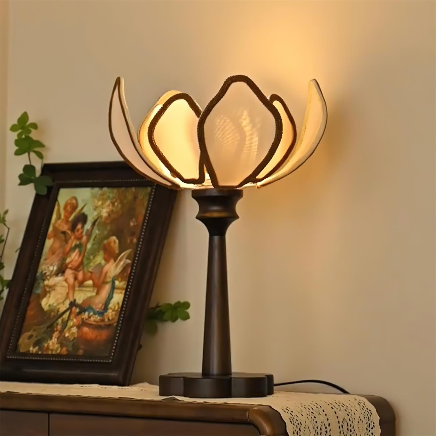 Elegant Flower-Inspired Table Lamp with Fabric Shade and Wood Base – Ideal for Bedroom or Living Room 4