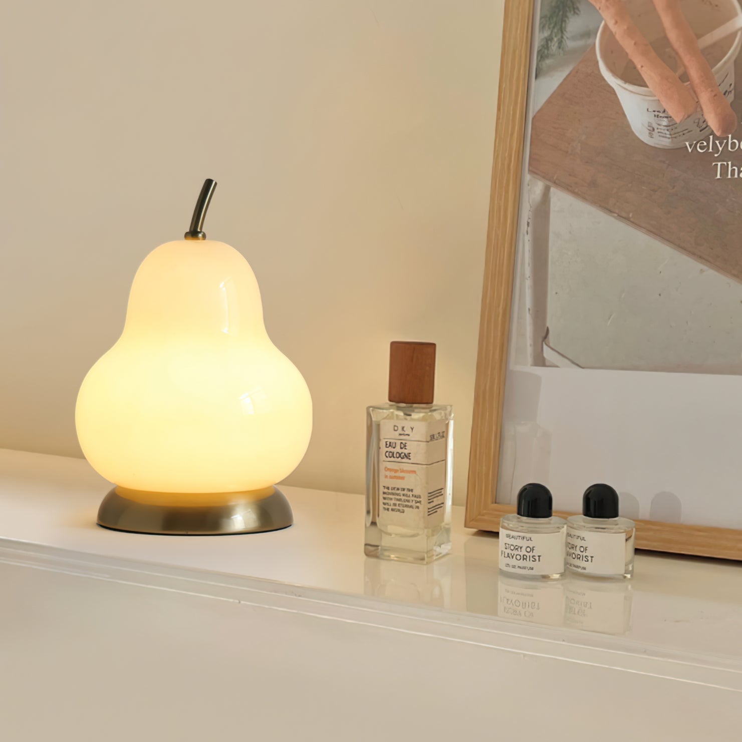Elegant Pear Glass Table Lamp with Built-in Battery – Cream Shade, Modern Design 7