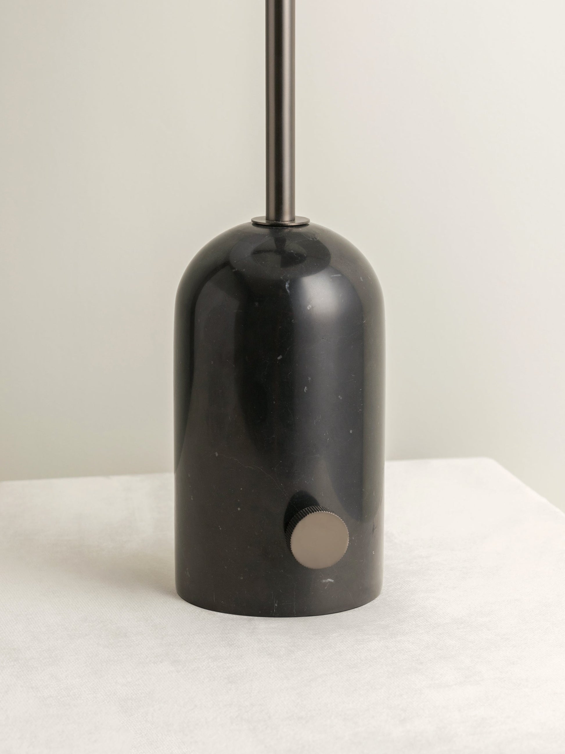 Elegant Table Lamp with Black Marble Base and White Shade – Modern Bedside or Desk Lamp 4