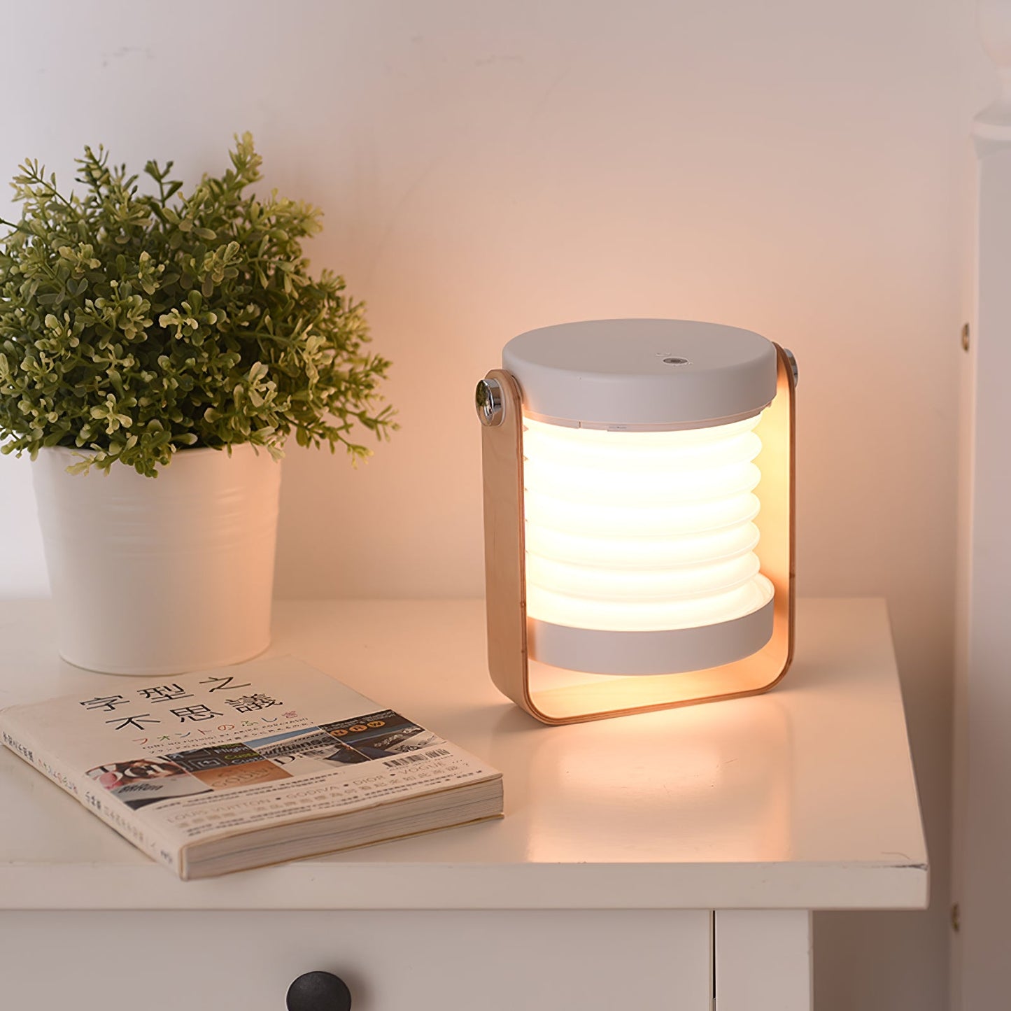 Cordless Table Lamp with Dimmable Touch Control – Portable Indoor LED Lighting 8